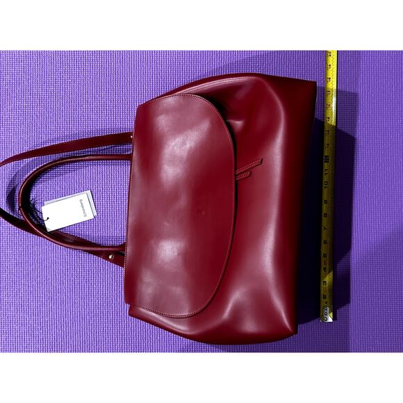 Italian Leather Handbag in Red Large Adjustable Strap Dust Bag READ - Picture 3 of 9